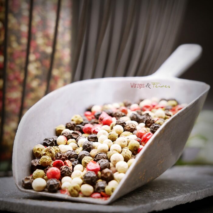 Bunter Pfeffer mit Schinusbeeren - 50g